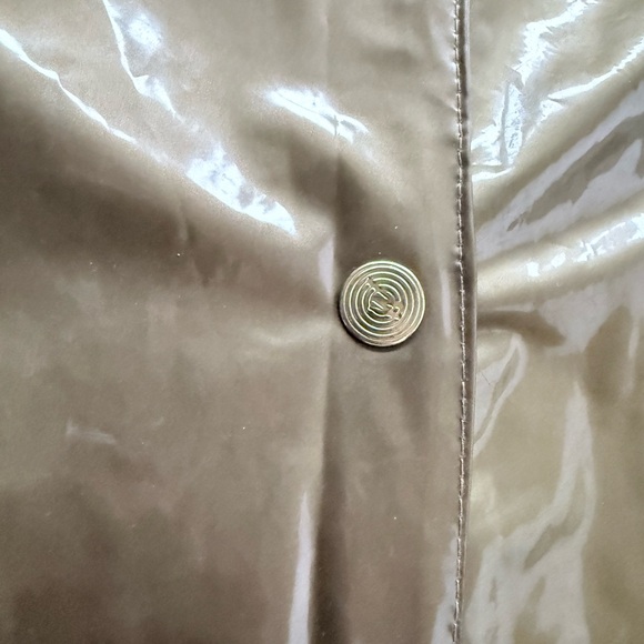 Vintage Gold metallic wippette rain coat size large - Picture 5 of 5